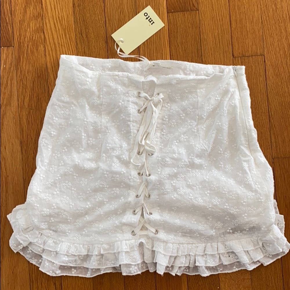 White lace skirt